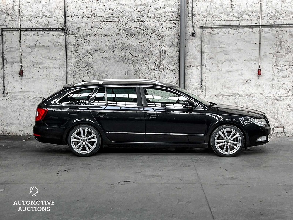 Skoda Superb Combi 1.6 TDI Grl. Amb.Bns 105PS 2012 -Fertigmodell NL-, 59-TSV-8