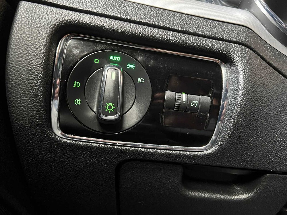 Skoda Superb Combi 1.6 TDI Grl. Amb.Bns 105PS 2012 -Fertigmodell NL-, 59-TSV-8