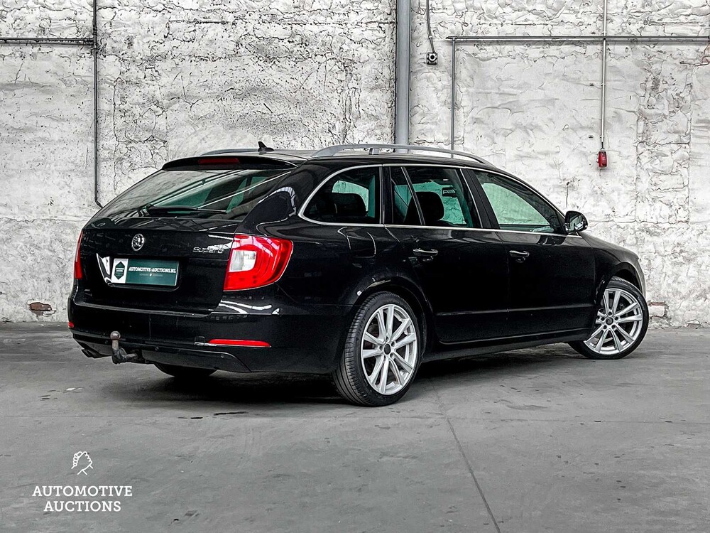 Skoda Superb Combi 1.6 TDI Grl. Amb.Bns 105PS 2012 -Fertigmodell NL-, 59-TSV-8