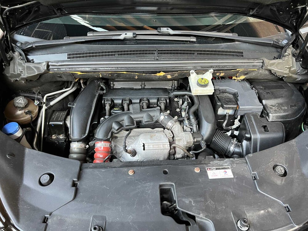 Citroen DS5 1.6 THP Business Executive 156PS 2013 (Original-UK), 6-KFH-01