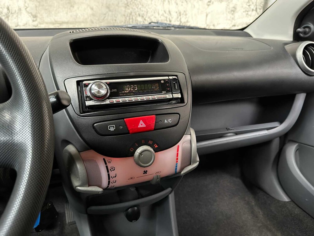 Toyota Aygo 1.0-12V 68PS 2006, TT-633-R