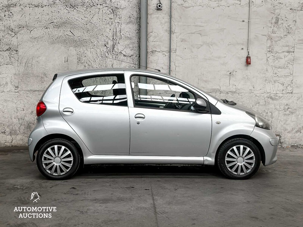 Toyota Aygo 1.0-12V 68PS 2006, TT-633-R