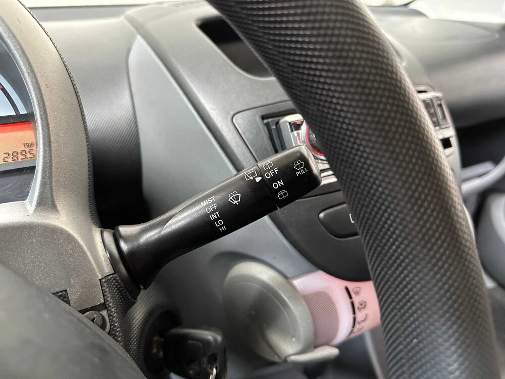 Toyota Aygo 1.0-12V 68PS 2006, TT-633-R