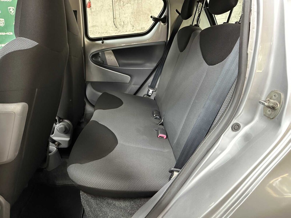 Toyota Aygo 1.0-12V 68PS 2006, TT-633-R