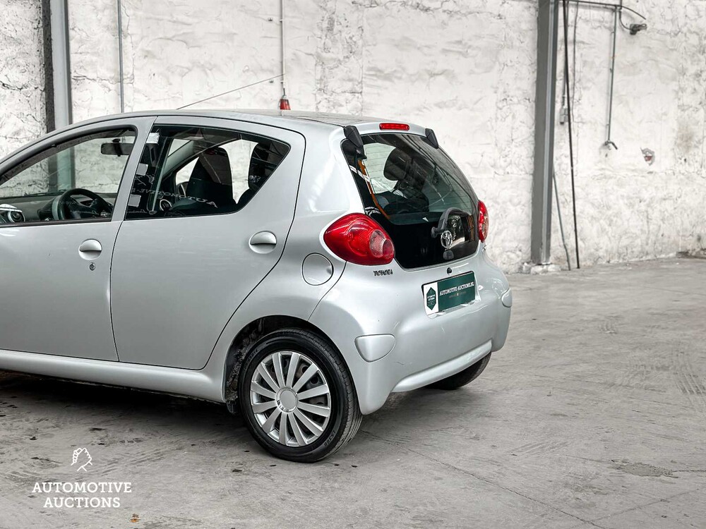 Toyota Aygo 1.0-12V 68PS 2006, TT-633-R