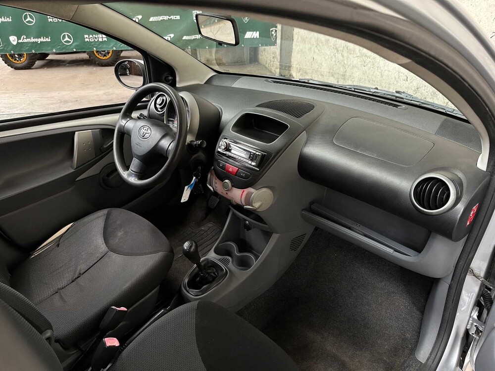 Toyota Aygo 1.0-12V 68PS 2006, TT-633-R