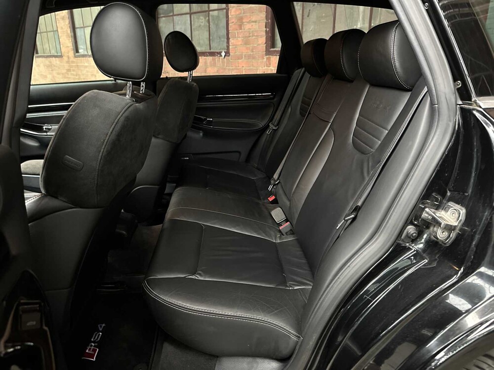 Audi RS4 Avant 2.7 V6 BiTurbo Quattro B5 381pk 2000