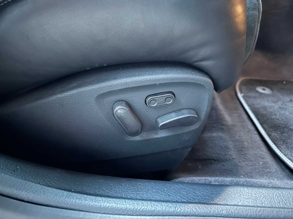 Audi RS4 Avant 2.7 V6 BiTurbo Quattro B5 381pk 2000