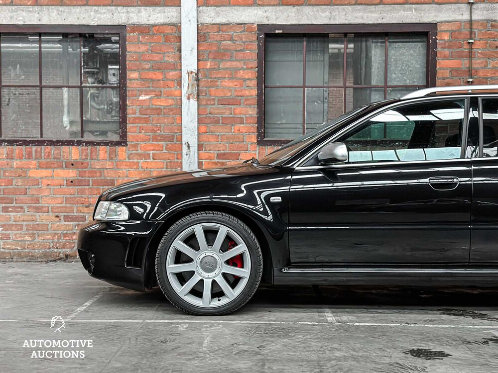 Audi RS4 Avant 2.7 V6 BiTurbo Quattro B5 381pk 2000