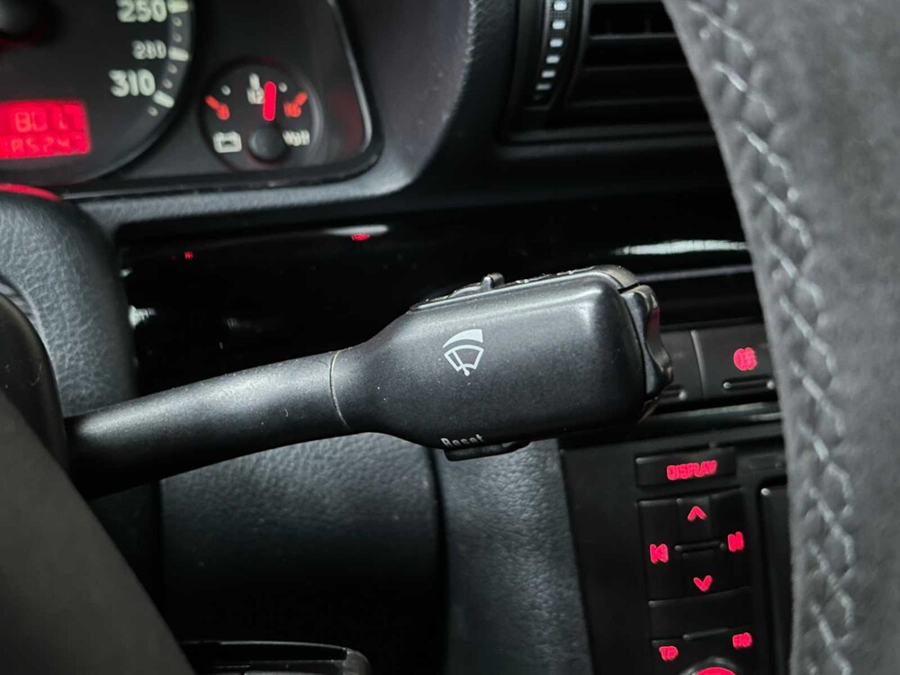 Audi RS4 Avant 2.7 V6 BiTurbo Quattro B5 381pk 2000