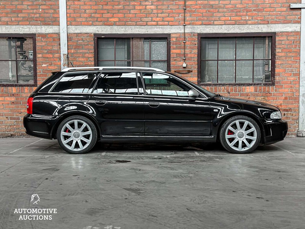 Audi RS4 Avant 2.7 V6 BiTurbo Quattro B5 381pk 2000