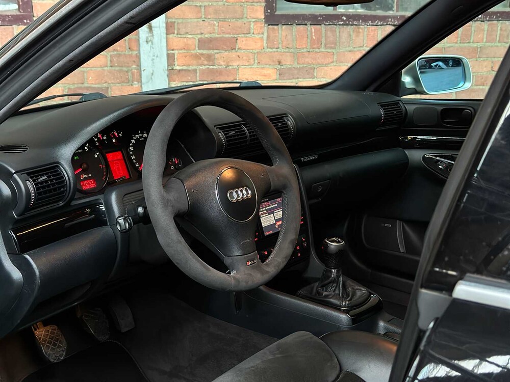Audi RS4 Avant 2.7 V6 BiTurbo Quattro B5 381pk 2000