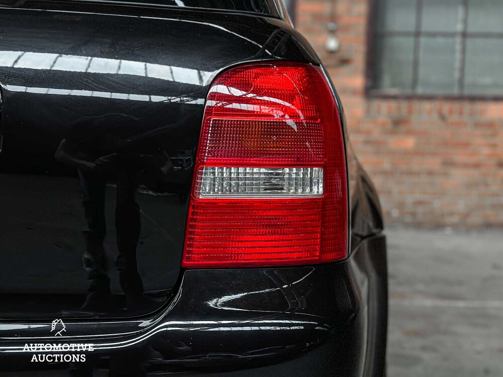 Audi RS4 Avant 2.7 V6 BiTurbo Quattro B5 381pk 2000