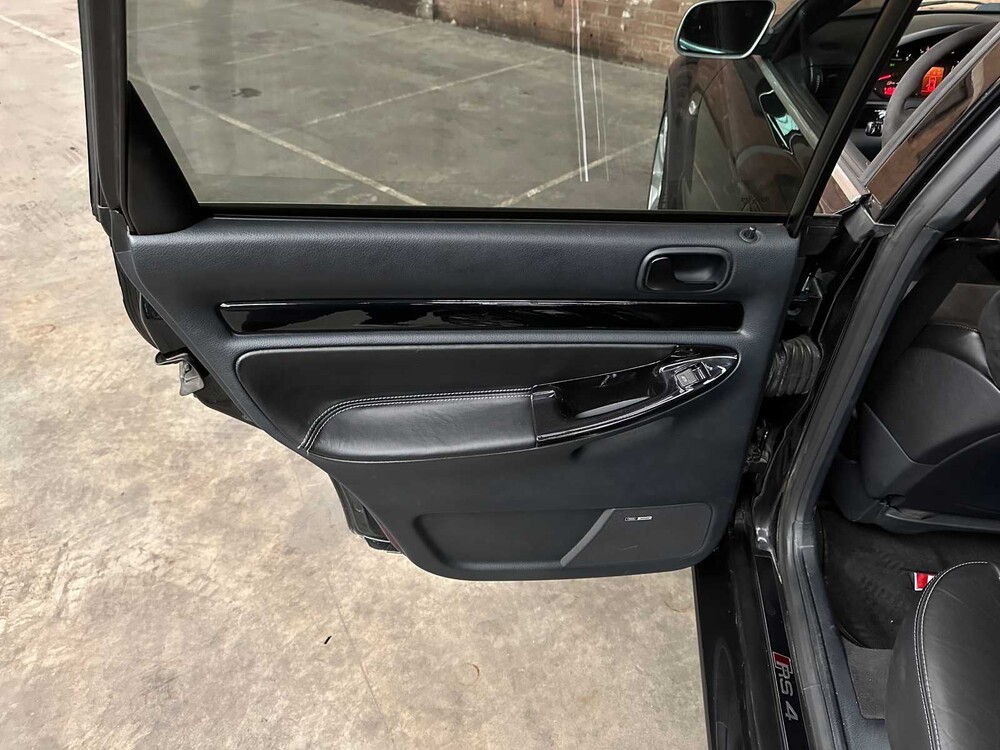 Audi RS4 Avant 2.7 V6 BiTurbo Quattro B5 381pk 2000