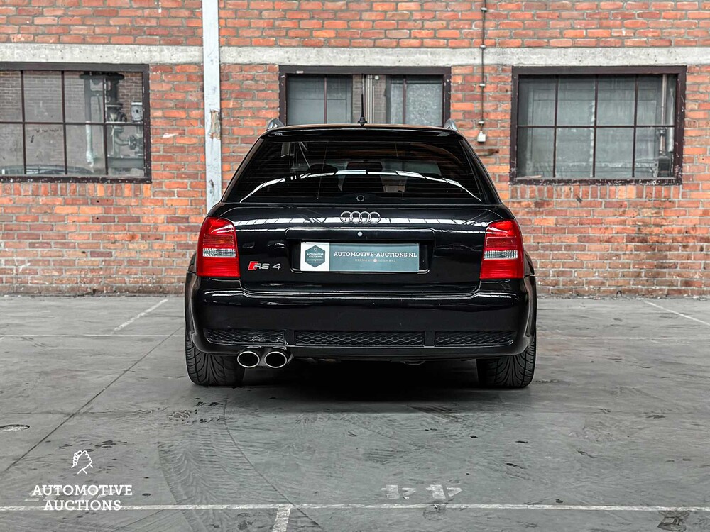 Audi RS4 Avant 2.7 V6 BiTurbo Quattro B5 381pk 2000