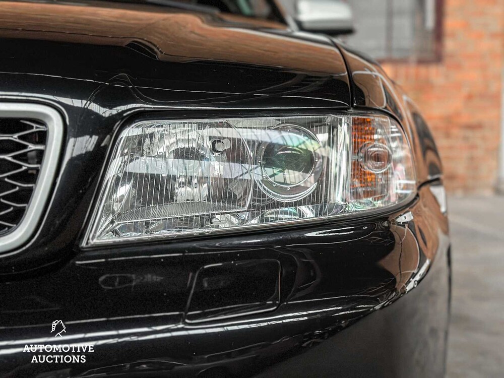 Audi RS4 Avant 2.7 V6 BiTurbo Quattro B5 381pk 2000