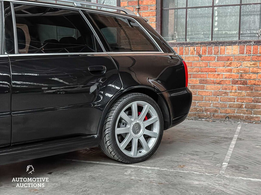 Audi RS4 Avant 2.7 V6 BiTurbo Quattro B5 381pk 2000