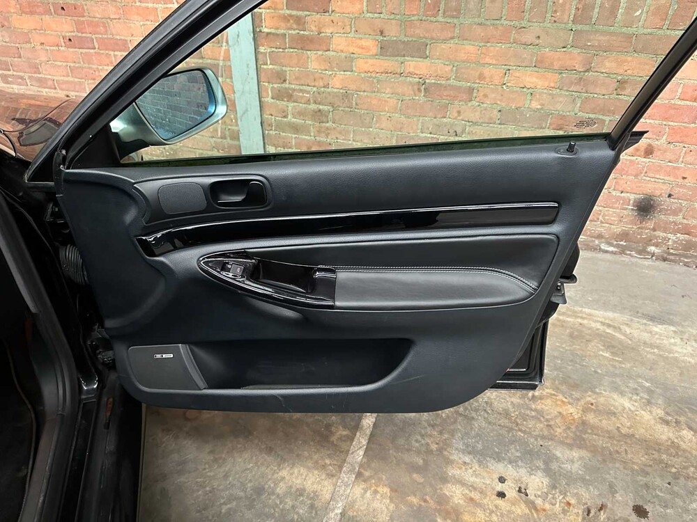 Audi RS4 Avant 2.7 V6 BiTurbo Quattro B5 381pk 2000