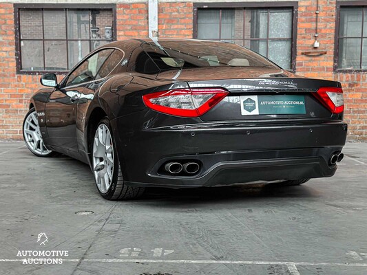 Maserati GranTurismo 4.2 V8 405hp 2008 youngtimer