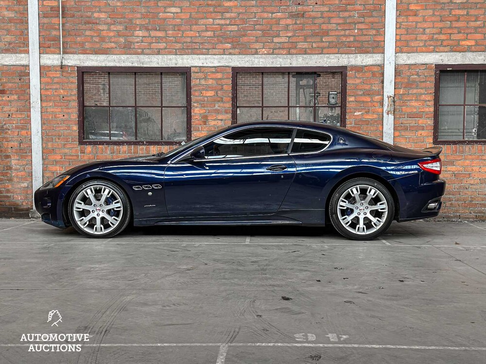Maserati GranTurismo S 4.7 V8 440pk 2012