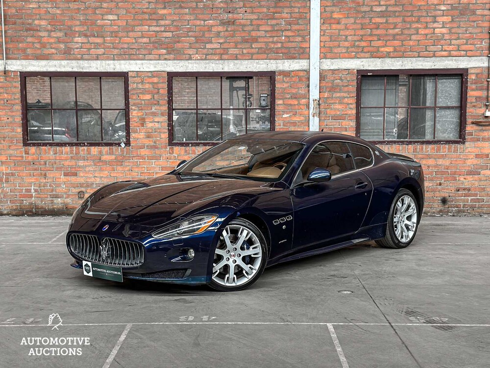 Maserati GranTurismo S 4.7 V8 440pk 2012
