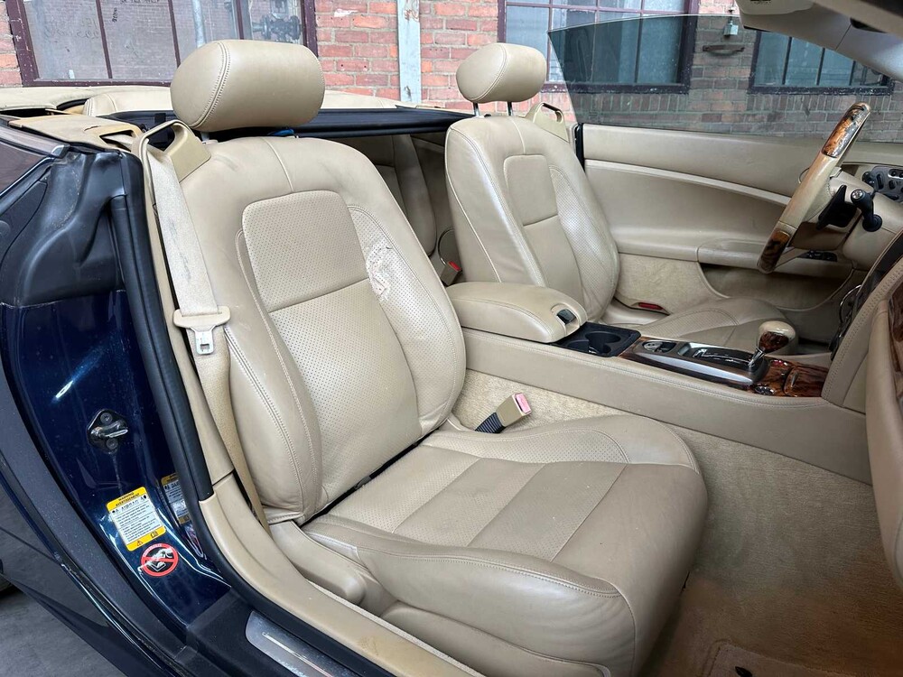 Jaguar XK Cabriolet 4.2 V8 300pk 2006, Youngtimer