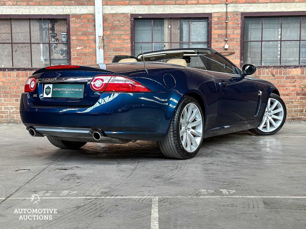 Jaguar XK Cabriolet 4.2 V8 300pk 2006, Youngtimer