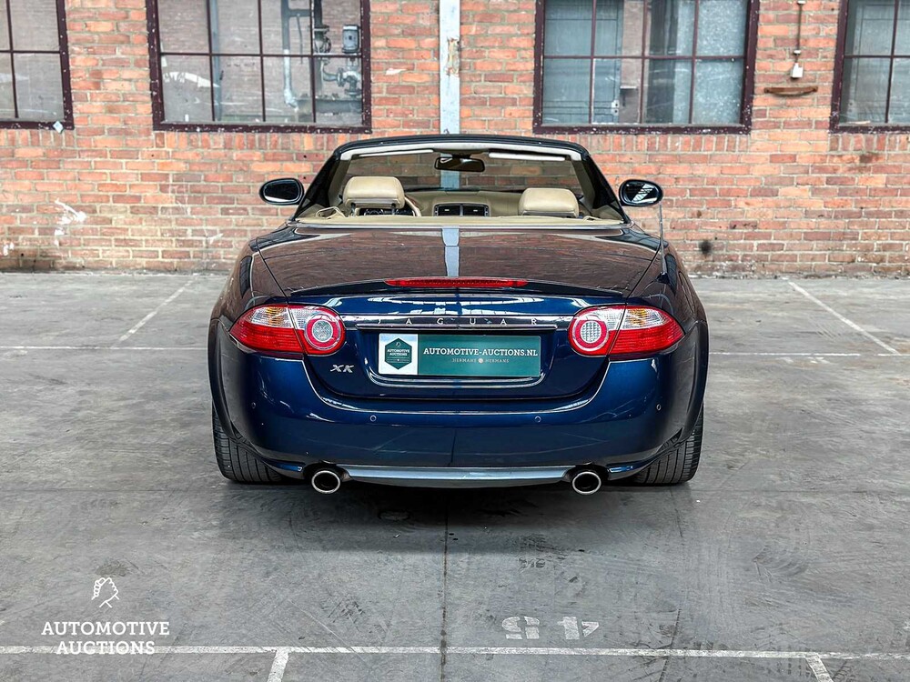 Jaguar XK Cabriolet 4.2 V8 300pk 2006, Youngtimer