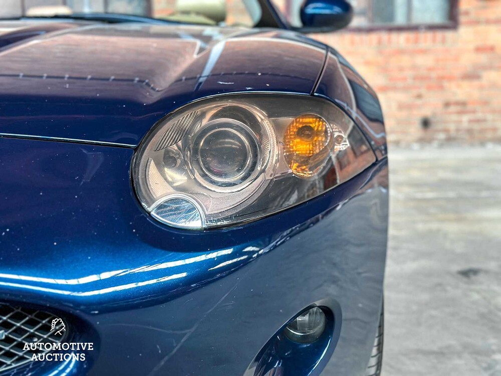 Jaguar XK Cabriolet 4.2 V8 300pk 2006, Youngtimer