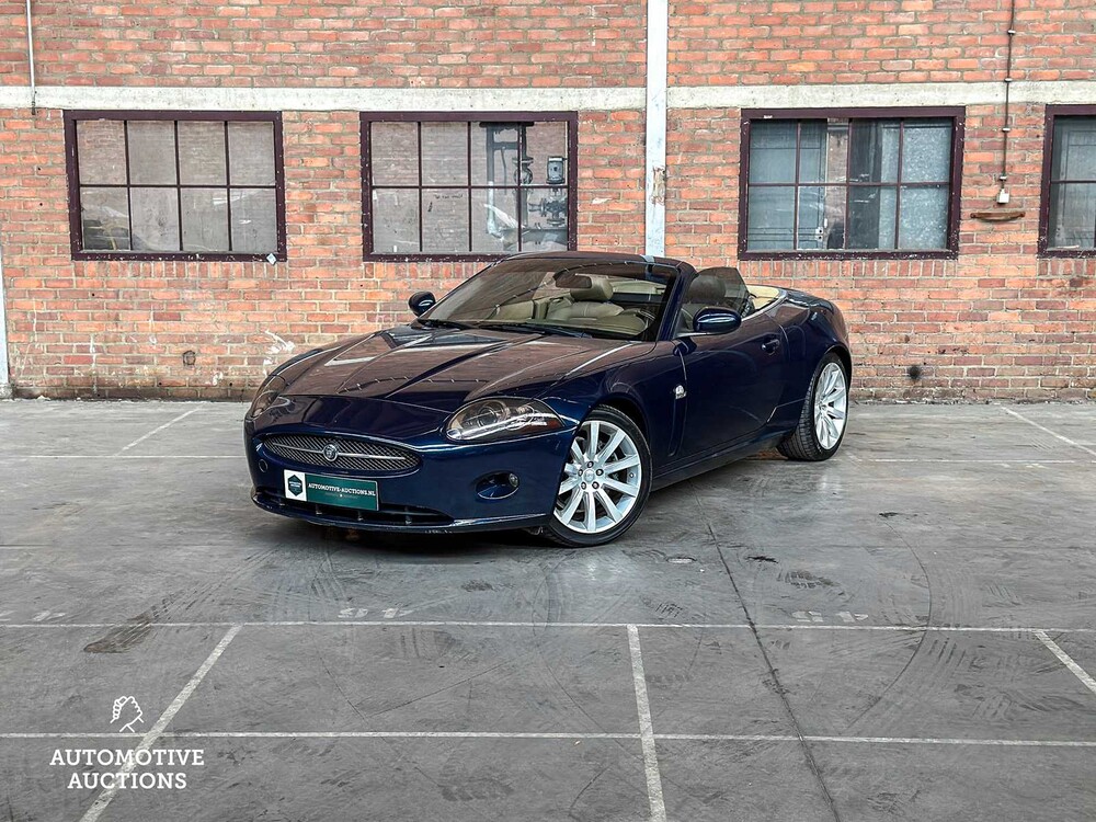Jaguar XK Cabriolet 4.2 V8 300pk 2006, Youngtimer