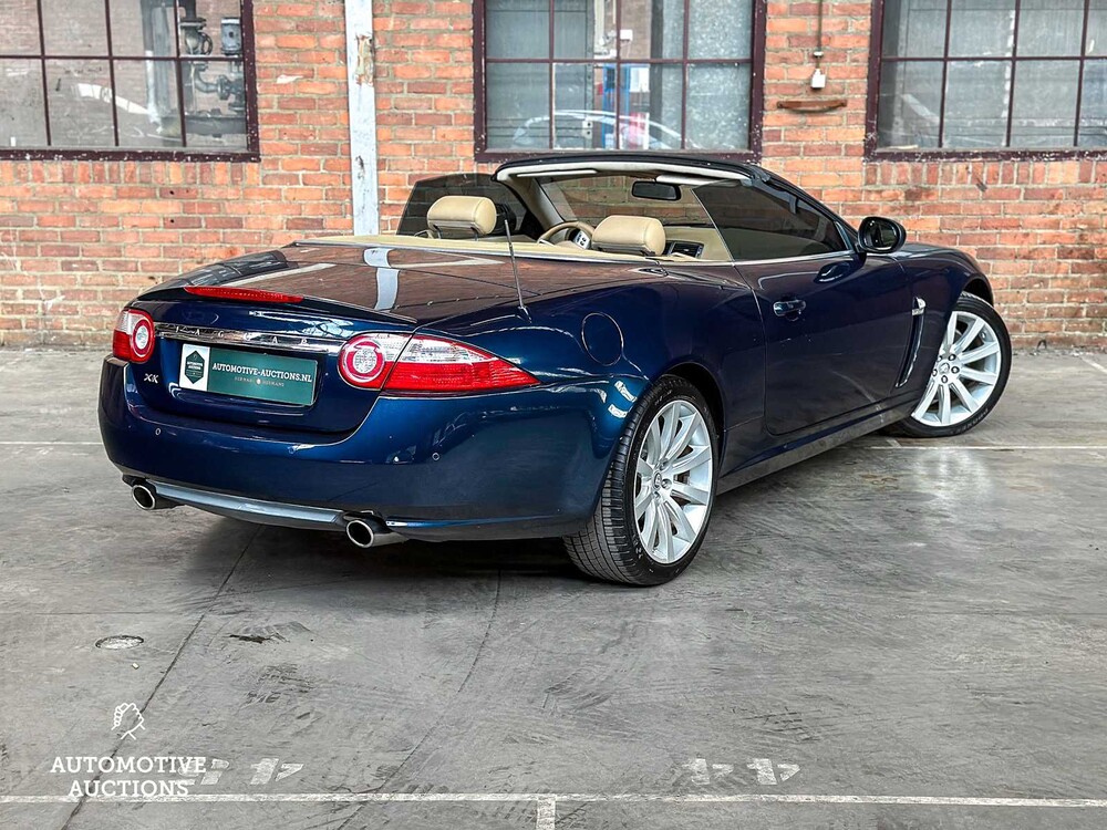 Jaguar XK Cabriolet 4.2 V8 300pk 2006, Youngtimer
