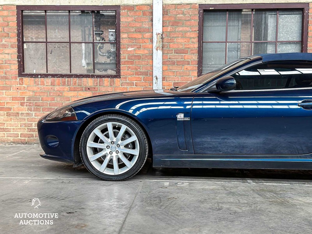 Jaguar XK Cabriolet 4.2 V8 300pk 2006, Youngtimer
