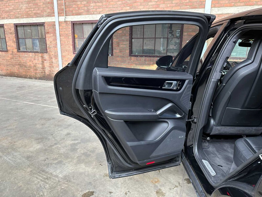 Porsche Cayenne Turbo Coupe 4.0 V8 (TECHART) 549pk 2019 (Sport-Chrono & Sport-Design), G-333-GK