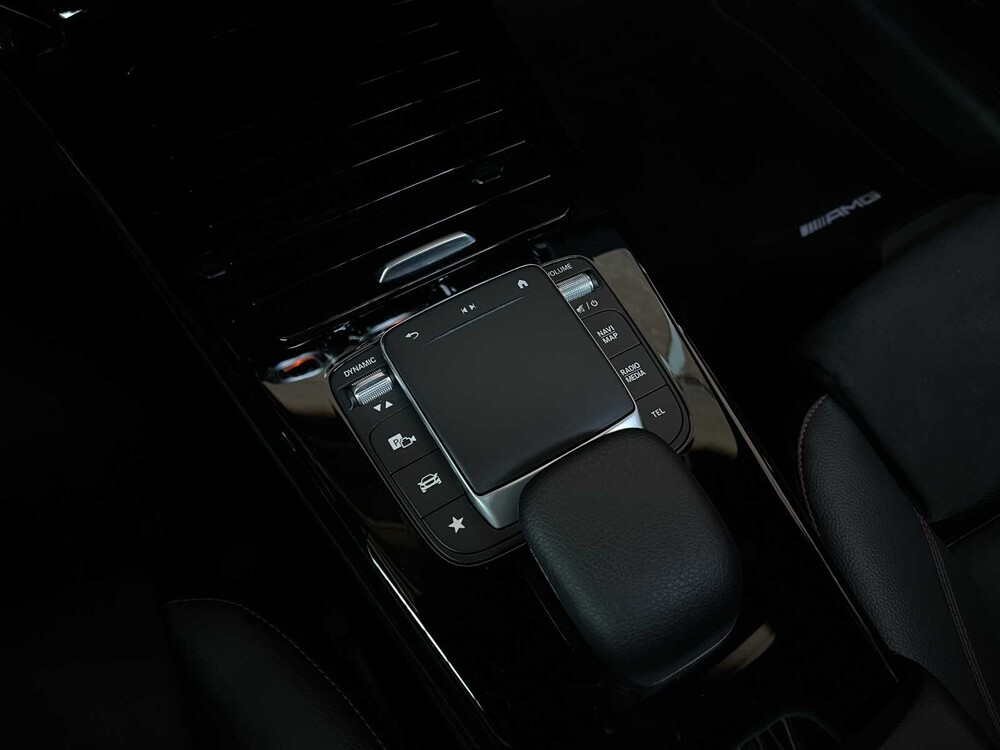 Mercedes-Benz A250e AMG Business Solution 160pk 2022 A-klasse, X-451-TP