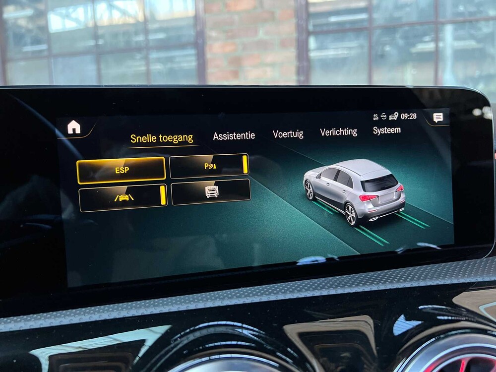 Mercedes-Benz A250e AMG Business Solution 160pk 2022 A-klasse, X-451-TP