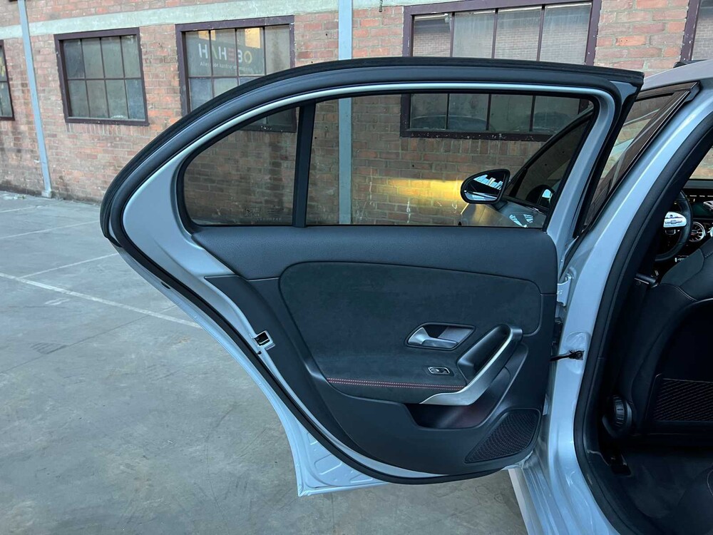 Mercedes-Benz A250e AMG Business Solution 160pk 2022 A-klasse, X-451-TP