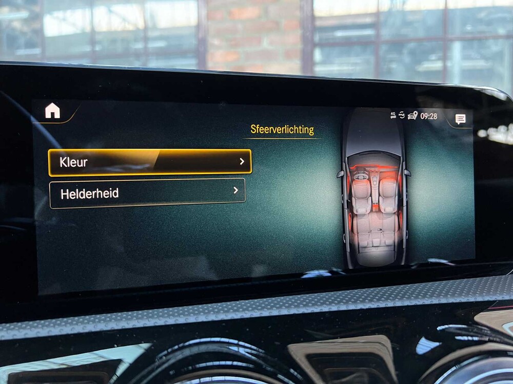 Mercedes-Benz A250e AMG Business Solution 160pk 2022 A-klasse, X-451-TP