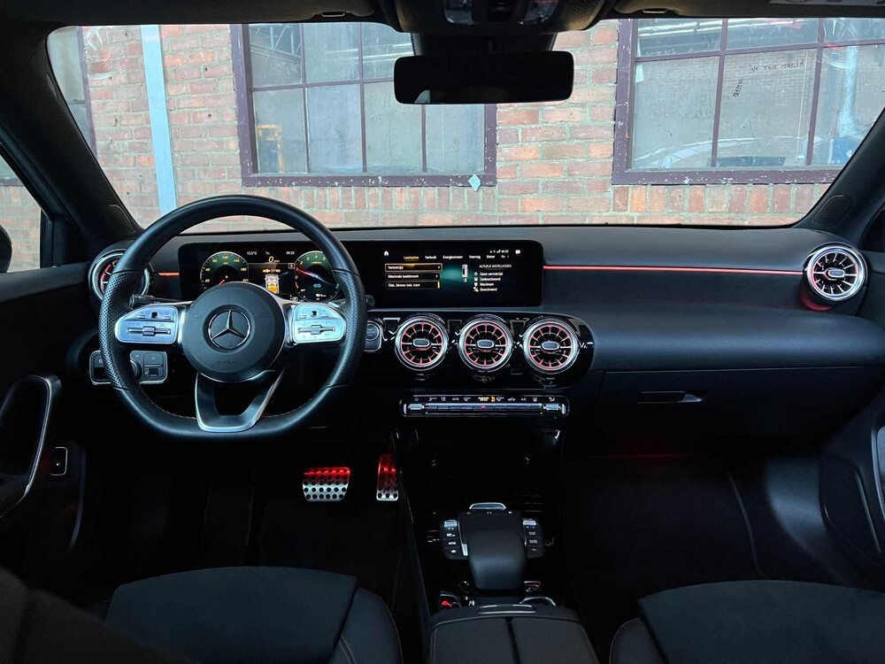 Mercedes-Benz A250e AMG Business Solution 160pk 2022 A-klasse, X-451-TP