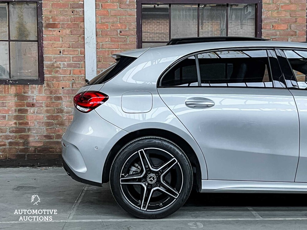 Mercedes-Benz A250e AMG Business Solution 160pk 2022 A-klasse, X-451-TP