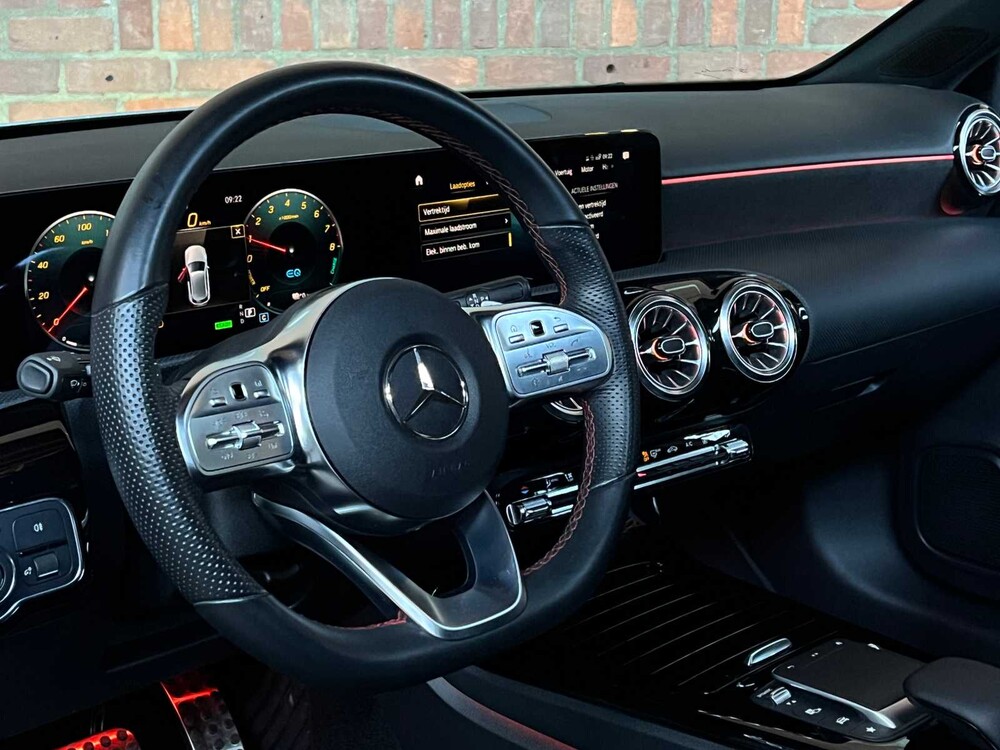 Mercedes-Benz A250e AMG Business Solution 160pk 2022 A-klasse, X-451-TP