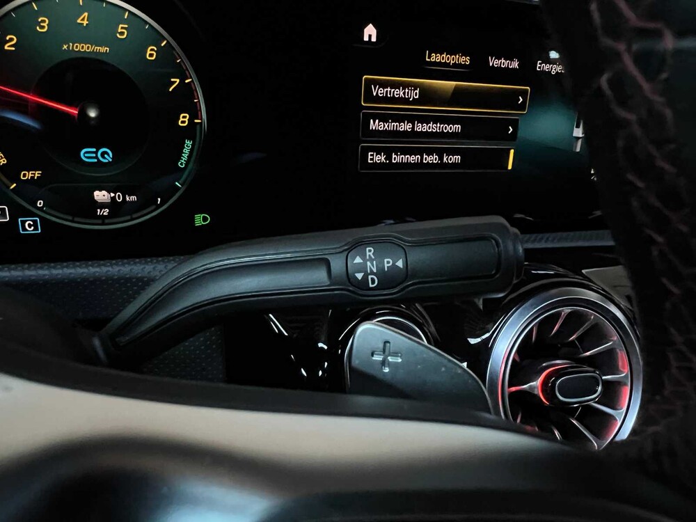 Mercedes-Benz A250e AMG Business Solution 160pk 2022 A-klasse, X-451-TP