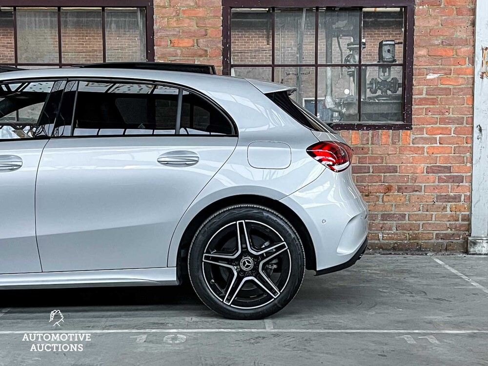Mercedes-Benz A250e AMG Business Solution 160pk 2022 A-klasse, X-451-TP