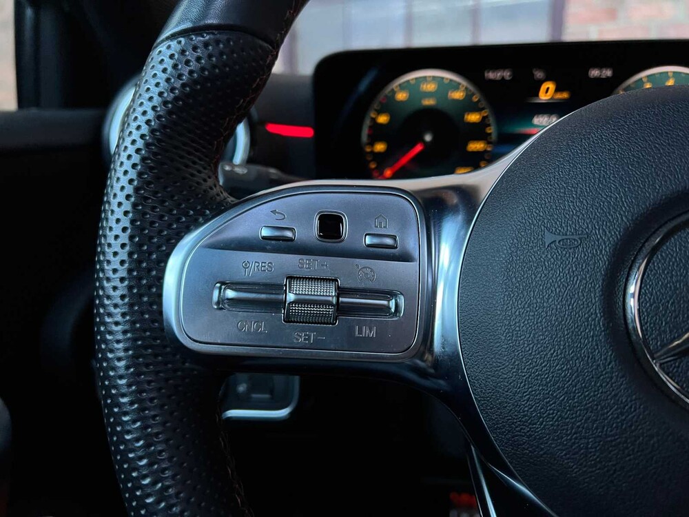 Mercedes-Benz A250e AMG Business Solution 160pk 2022 A-klasse, X-451-TP