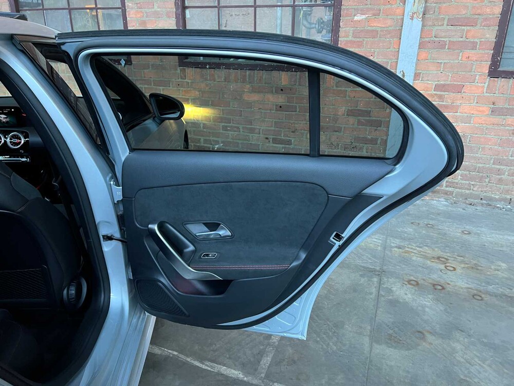 Mercedes-Benz A250e AMG Business Solution 160pk 2022 A-klasse, X-451-TP