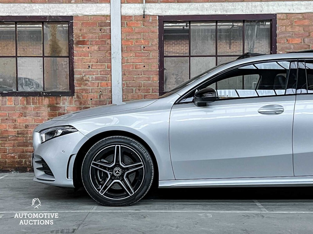Mercedes-Benz A250e AMG Business Solution 160pk 2022 A-klasse, X-451-TP