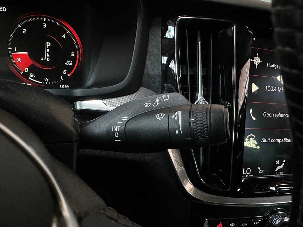 Volvo V60 Cross Country 2.0 D4 AWD Intro Edition 190hp 2019 (Original-NL), ZN-457-L