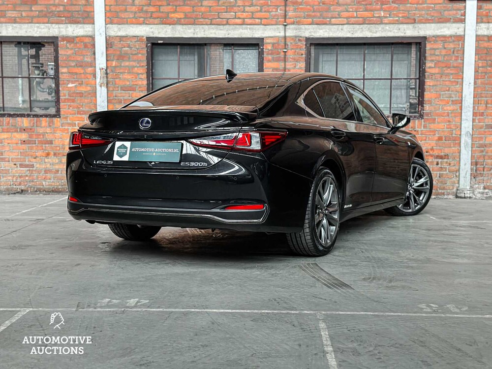 Lexus ES 300h F Sport Line 178pk 2019, ZN-650-B