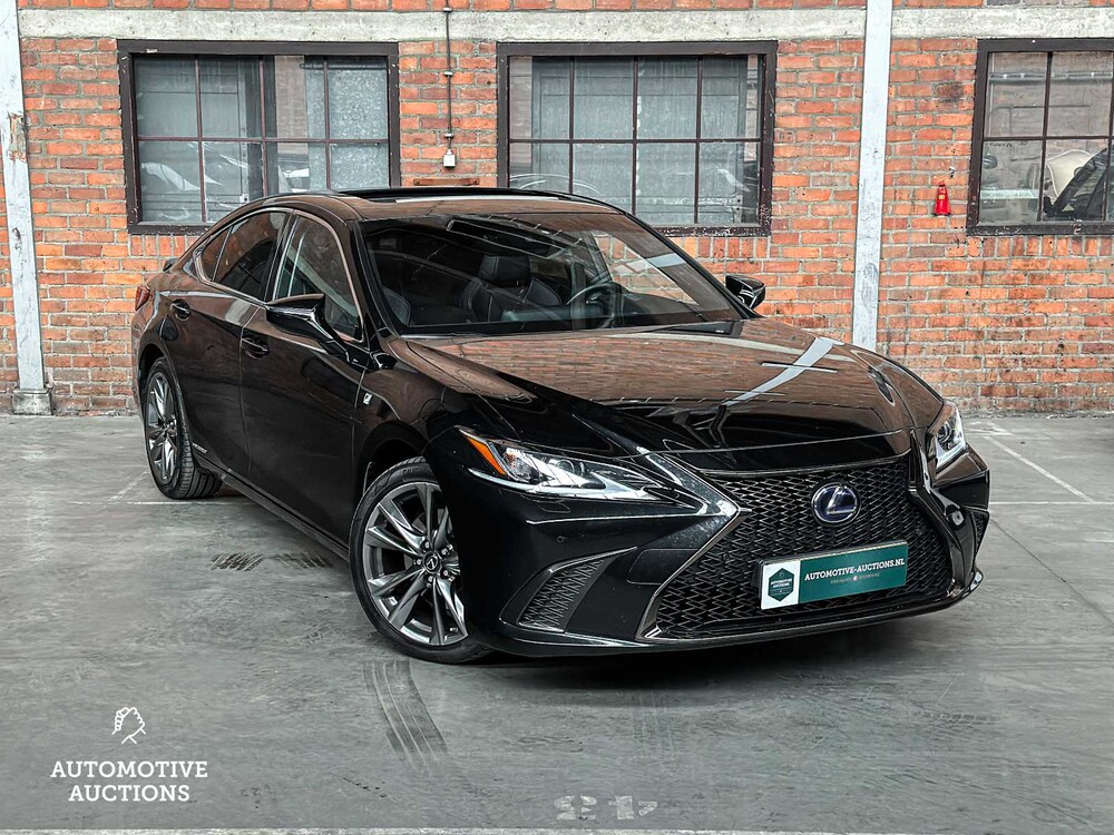 Lexus ES 300h F Sport Line 178pk 2019, ZN-650-B