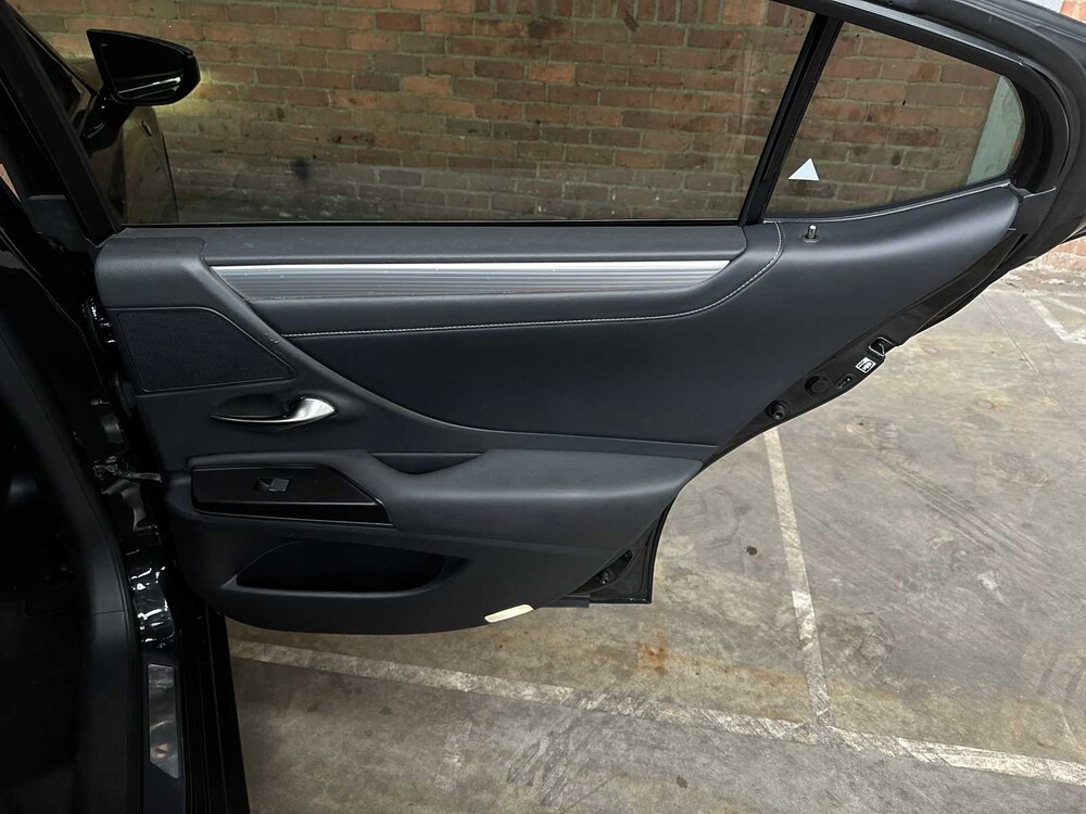 Lexus ES 300h F Sport Line 178pk 2019, ZN-650-B