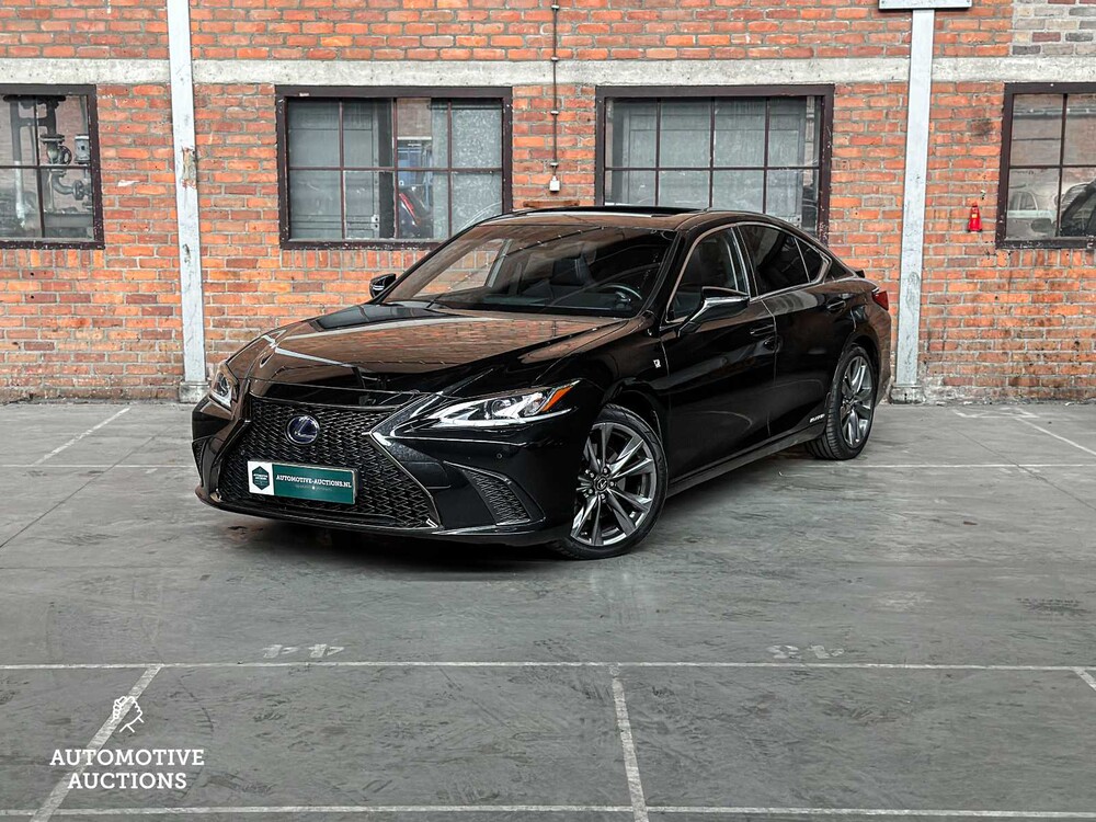 Lexus ES 300h F Sport Line 178pk 2019, ZN-650-B